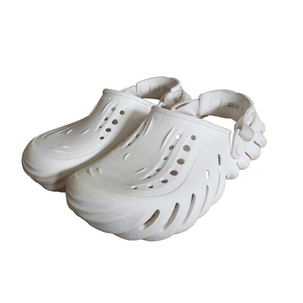 Crocs Echo Clog White Women's Size 10 on the right and Size 9 on the left.